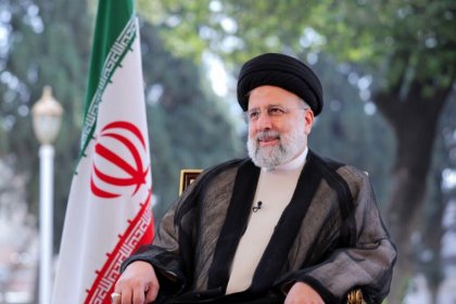 إبراهيم رئيسي يدعي أن العام الماضي كان نتيجة لنمو وازدهار البلاد