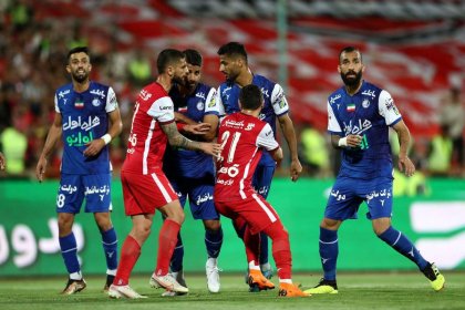 لم يشترِ أحد ناديي برسبوليس واستقلال