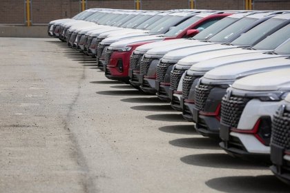The promise of 200,000 imported cars reduced to 10,000