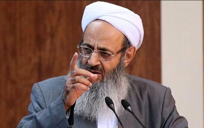مولوی عبدالحمید: بهخاطر حرف زدن، مردم را مورد محاربه قرار ندهید