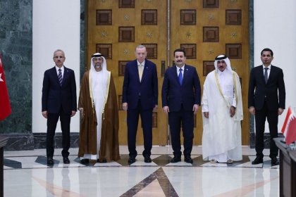 اتفاقية رباعية بين العراق وتركيا وقطر والإمارات حول طريق التنمية