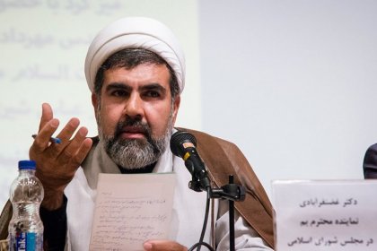 غضنفرآبادی: القانون التزموا به لكي لا نخصم الغرامة من حسابكم