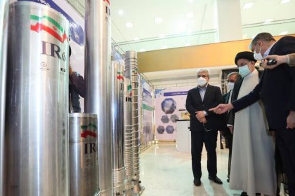 إيران تقترب من قوة القنبلة النووية