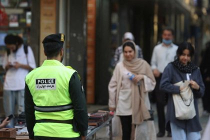 کمیسیون قضایی مجلس: لایحه حجاب در صورت تایید شورای نگهبان بلافاصله ابلاغ میشود