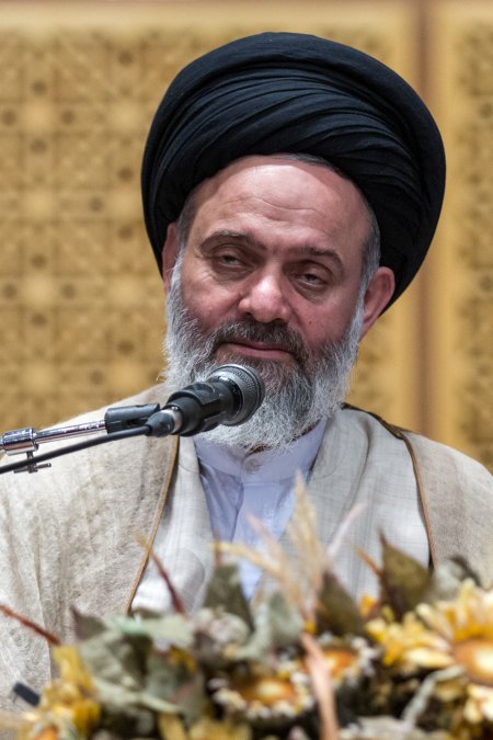 The Imam of Friday Prayer in Qom Thanks the Police Force and All Those Who Endured Criticism