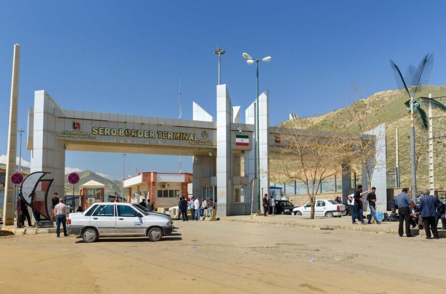 Entry of cars with international plates into Iran is allowed