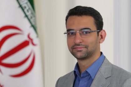 آذری جهرمی: خدا پدرش را بیامرزد آنکه گفت: رسیده ایم به دوران ابتذال امر سیاسی