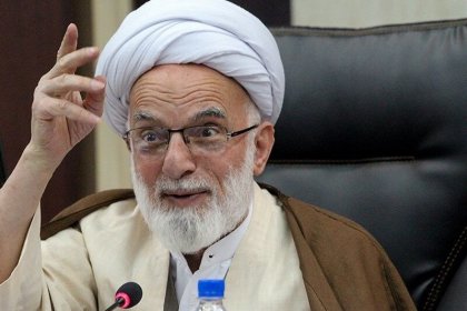 Imam Juma of Arak: All Iranian People Support the Noor Plan