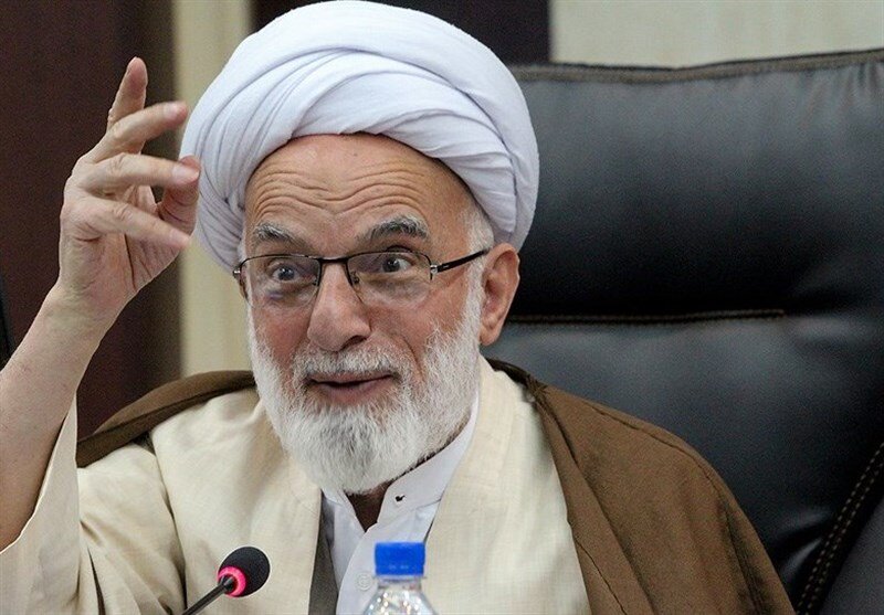 Imam Juma of Arak: All Iranian People Support the Noor Plan