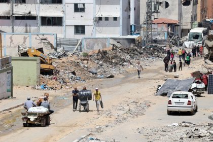 قائد حماس يقول إنه قبل اتفاق وقف إطلاق النار في غزة