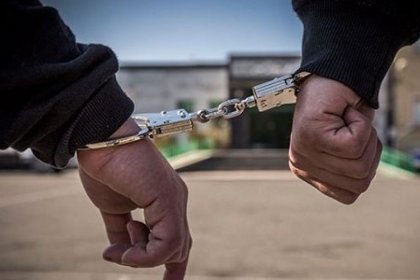 پلیس فتای پایتخت: داروفروشی که تاریخ انقضای داروها را تمدید میکرد، بازداشت شد