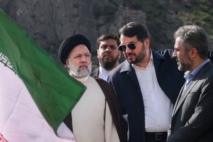 وكالة أنباء فارس: حارس رئيسي لم يكن حاضراً في مروحية الرئيس