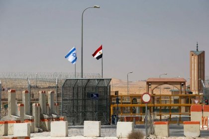 شبکه ۱۳ تلویزیون اسرائیل: سربازان مصری به سمت نظامیان اسرائیل شلیک کردند