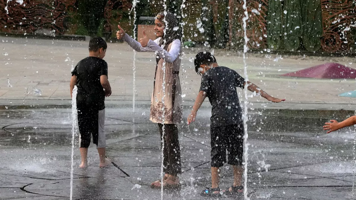 Severe Heat Wave in Iran: Temperature in 9 Cities Exceeds 50 Degrees