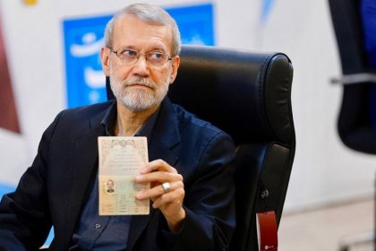 علي لاريجاني في تويتر اسألني سأجيب
