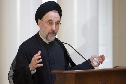 بیانیه محمد خاتمی: اگر پیشنهاد جبهه اصلاحات محقق شود در انتخابات شرکت میکنم