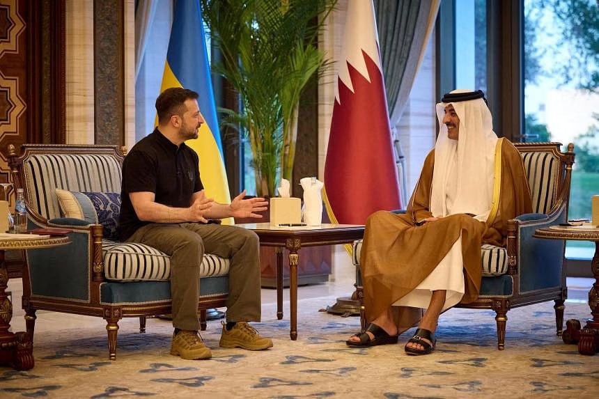 The Office of the Emir of Qatar Sheikh Al Thani Met with Zelensky