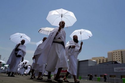 رئيس جمعية الهلال الأحمر الإيراني: عدد الزوار الإيرانيين المتوفين في مراسم الحج وصل إلى 11 شخصًا