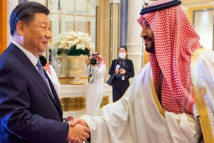 ابتسامة الأمير للصين