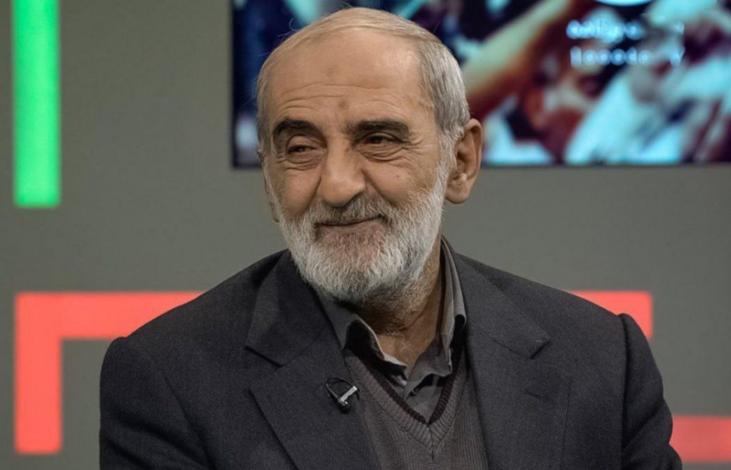 شریعتمداری، سرپرست کیهان: به نفع یکی انصراف دهید، مرد آن است که از حرفش برگردد