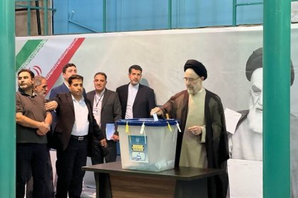 الرئيس روحاني وخاتمي وعدة سياسيين بارزين آخرين أدلوا بأصواتهم