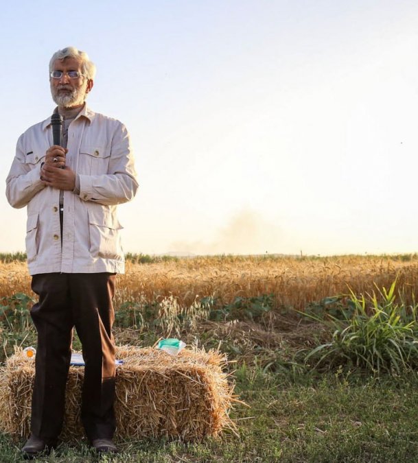 Saeed Jalili's Campaign Distributed a Pamphlet Against Pezeshkian in Villages