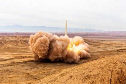 صحيفة كيهان تخاطب أمريكا: إيران وأصدقاؤها سيوجهون ضرباتهم