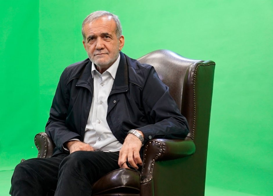 Masoud Pezeshkian's Defense of Proposed Ministers: A List Based on Synergy Between Government and Parliament