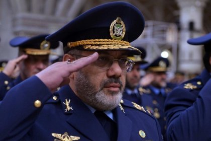 العضو المؤيد للوزير المقترح للدفاع نصيرزاده هو مصمم الطائرات بدون طيار في القوات الجوية