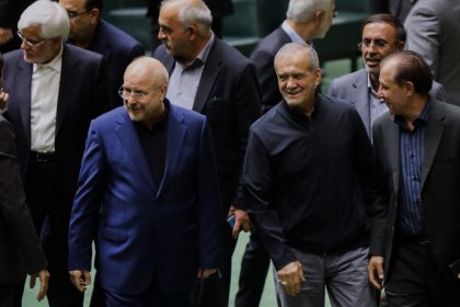 وفاق بعيد جداً وقريب جداً