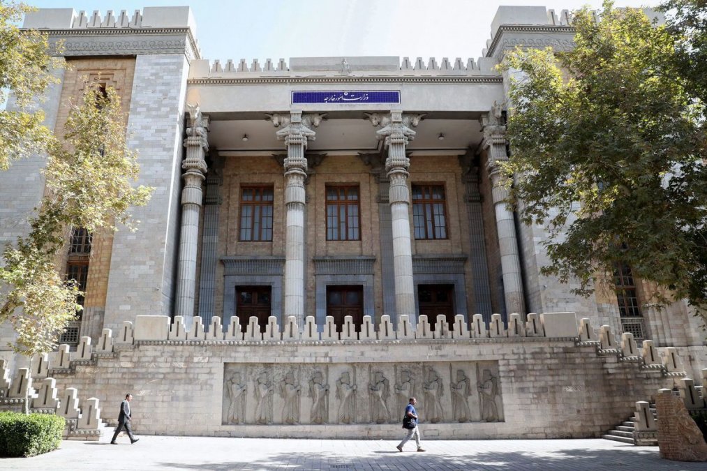 استدعاء دبلوماسي بريطاني رفيع إلى وزارة الخارجية الإيرانية
