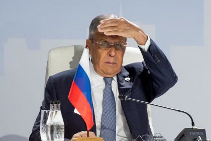 وزير الخارجية الروسي: الولايات المتحدة ليس لها الحق في المزاح مع الخطوط الحمراء لروسيا