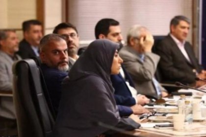 الجينات الجيدة لعَارف تُشكّل مشكلة لبيزشكيان