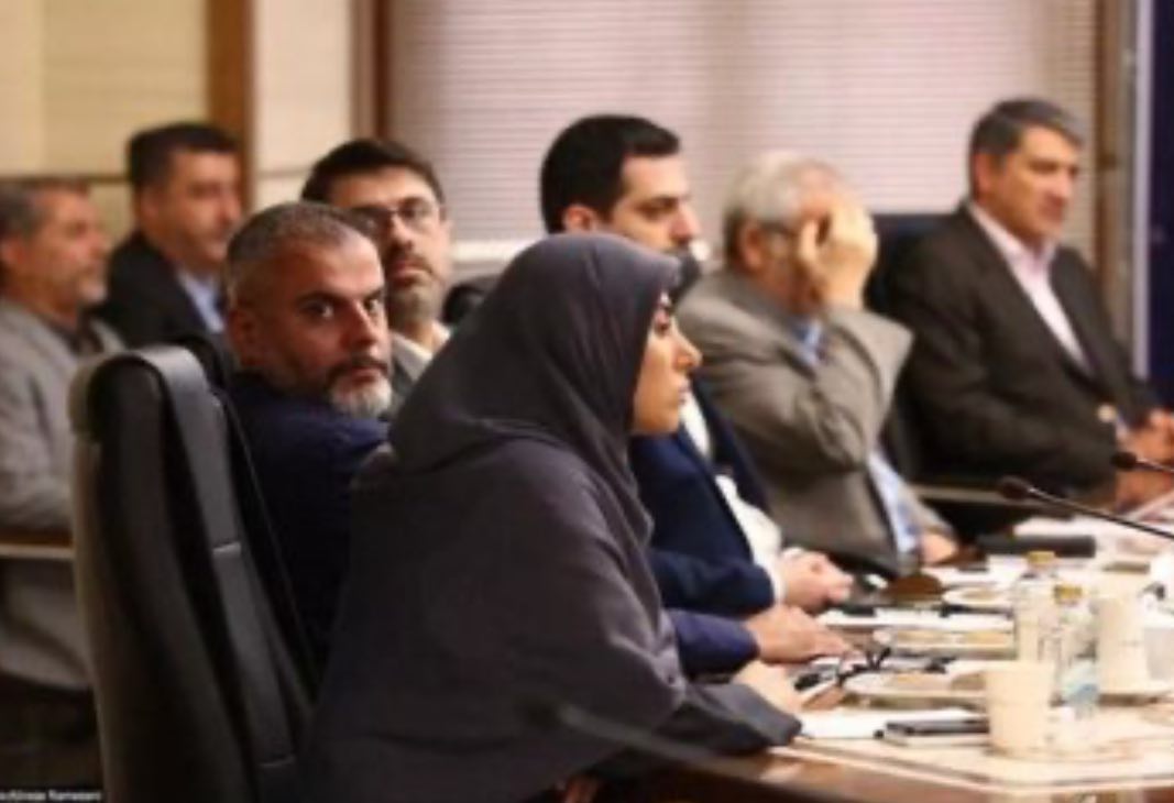الجينات الجيدة لعَارف تُشكّل مشكلة لبيزشكيان