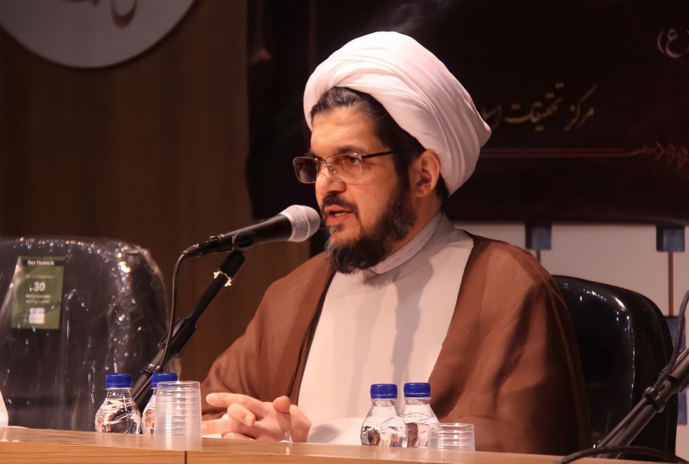 الرئيس السابق لمركز هامبورغ الإسلامي أُجبر على مغادرة ألمانيا