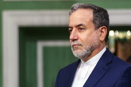 عراقچي في محادثة مع وزير الخارجية الصيني: عدم تحرك مجلس الأمن التابع للأمم المتحدة كارثة