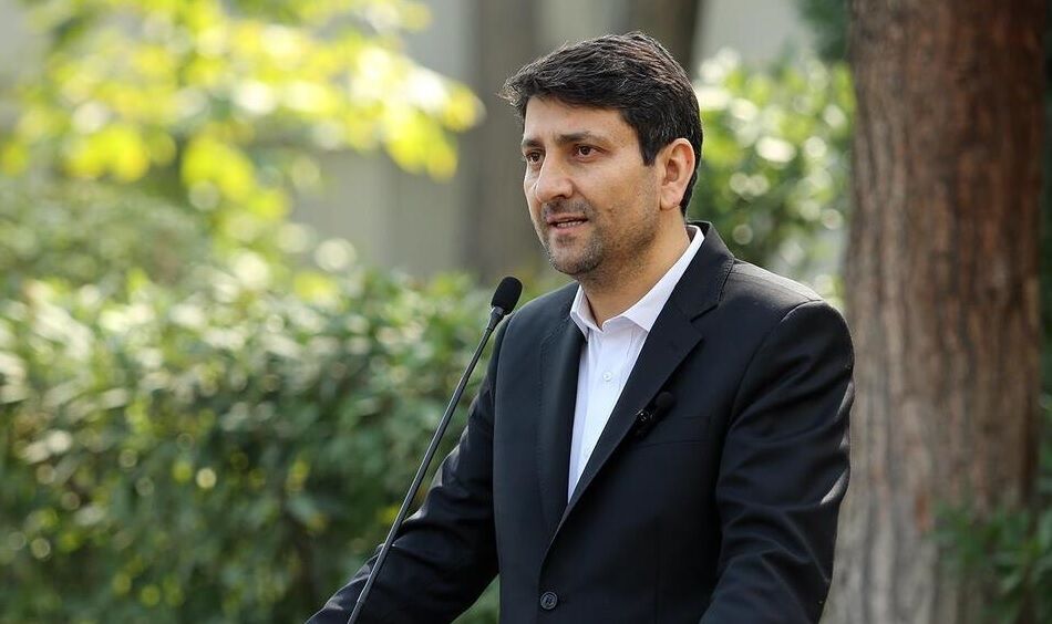 Sattar Hashemi's Proposal to Lift Filtering Reviewed in the Supreme Council of Heads of Branches