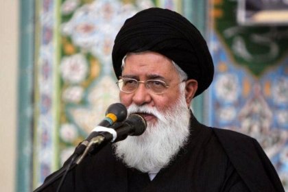 علم الهدی: زن، زندگی و آزادی پروژه دشمن برای جلوگیری از نقشآفرینی زنان در جریان انقلاب بود