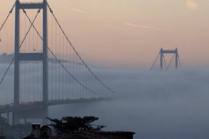 Traffic in the Bosphorus Strait in Turkey was halted after a technical malfunction in an oil tanker heading to Russia
