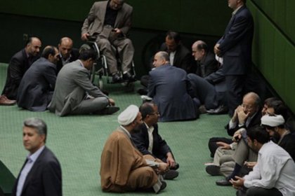 سقوط المجلس مع هؤلاء النواب