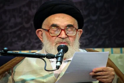 محمد دستغیب: قانون حجاب مشکل را حل نمی‌کند و خلاف شرع است