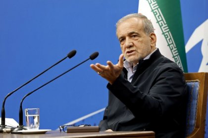 پزشکیان: وضعیت امروز زابل نسبت به ۵۰ سال قبل بهتر نشده و بدتر شده است
