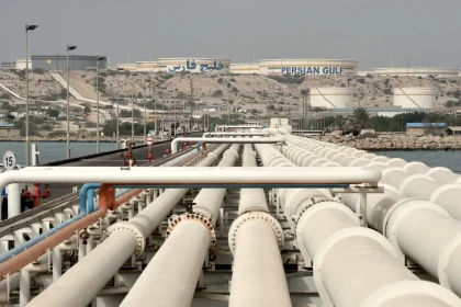 تقرير بلومبرج عن كيفية التفاف على العقوبات النفطية الإيرانية