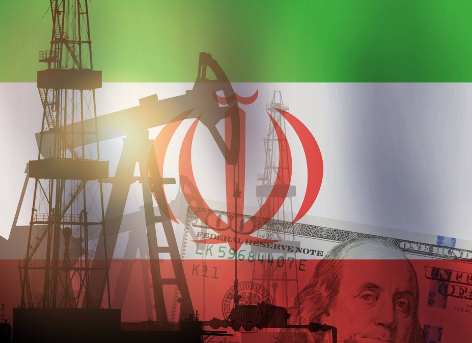 رویترز:کاهش چشمگیر فروش نفت ایران و روسیه و افزایش ذخایر بیمشتری
