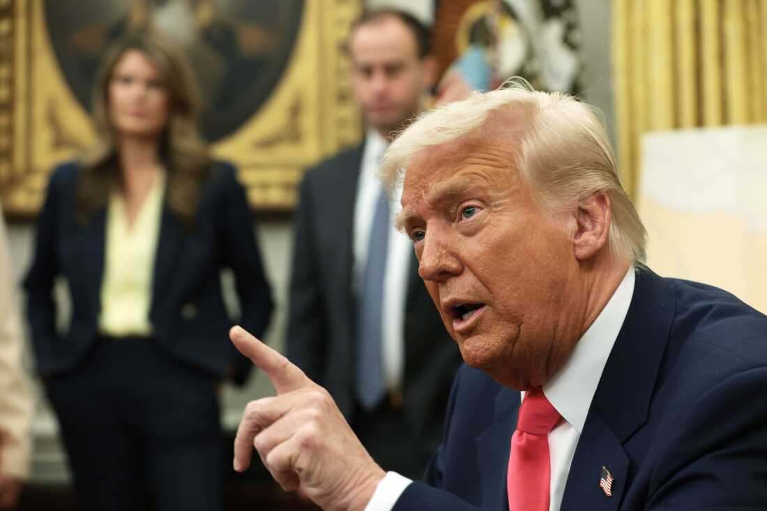 Trump: Iran Continues to Send Large Quantities of Weapons to the Houthis