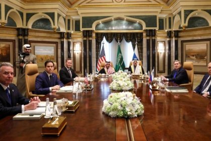 الدبلوماسية السعودية النشطة لتحقيق أقصى فائدة