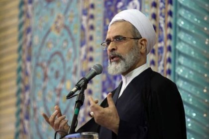 اعرافی: خطیب جمعه قم تاکید کرد که کل جامعه باید در رعایت حجاب اهتمام داشته باشد