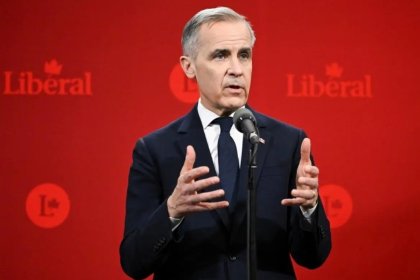 رئيس وزراء كندا: سنفرض رسومًا جمركية بنسبة ٢٥٪ على السيارات المستوردة من أمريكا