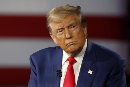 Trump Considers 90-Day Tariff Suspension for Countries That Haven't Retaliated Against Us