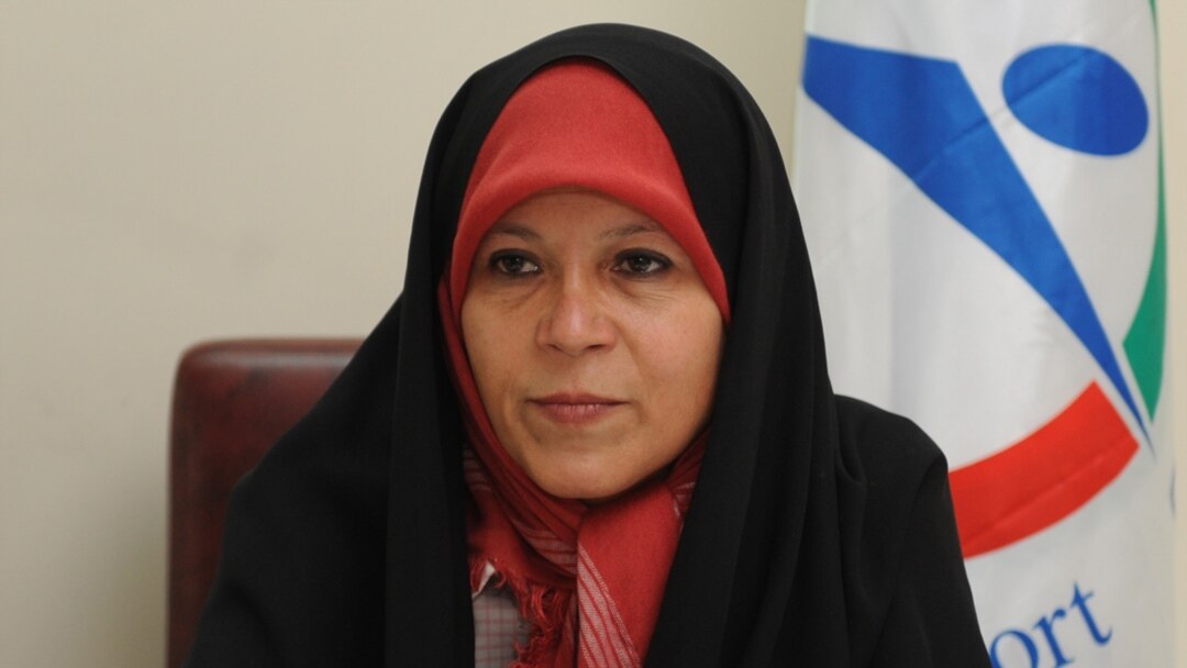 فائزه هاشمی: آمریکا و ایران سفارتخانههایشان را باز کنند